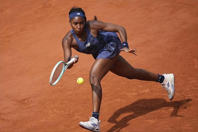 大黑马布瓦松惊天冷门高芙小米拉晋级CQ9电子法网女单下半区8强出炉！(图1)